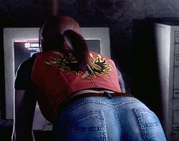  1girl 3d animated animated_gif ass brown_hair capcom claire_redfield female_focus game_screenshot ponytail resident_evil resident_evil:_the_darkside_chronicles solo 