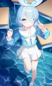  1girl absurdres arona_(blue_archive) blue_archive blue_eyes blue_hair blue_halo blue_shirt blush bow bow_hairband bowtie braid caustics chaoji_da_yuwan choker closed_mouth colored_inner_hair commentary curled_fingers desk eyes_visible_through_hair footwear_bow hair_ornament hair_over_one_eye hairband halo hands_up highres long_sleeves looking_at_viewer multicolored_hair pink_hair pleated_skirt puffy_long_sleeves puffy_sleeves sailor_collar school_desk school_uniform serafuku shadow shallow_water shirt shoes short_hair side_braid single_braid skirt smile sneakers solo standing standing_on_one_leg two-tone_hair v water white_bow white_bowtie white_choker white_hairband white_sailor_collar white_shoes white_skirt 