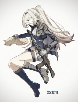  absurdres alva_(girls'_frontline_2) an-94_(girls'_frontline) blonde_hair blue_eyes boots dated girls'_frontline girls'_frontline_2:_exilium grey_boots gun highres holding holding_gun holding_weapon knee_boots long_hair ponytail thigh_strap thighs user_jyux3852 weapon 