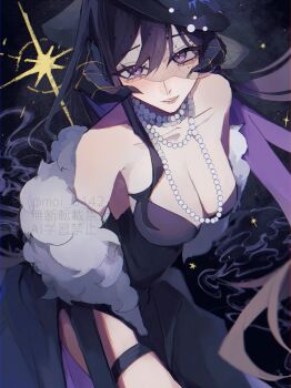  1girl absurdres bare_shoulders black_dress black_hair black_hat breasts cleavage demon_horns demon_tail dress hashtag-only_commentary hat highres honkai:_star_rail honkai_(series) horns jewelry large_breasts long_hair looking_at_viewer mole mole_under_eye multicolored_hair necklace official_alternate_costume pearl_necklace purple_eyes purple_hair shino_(moi_0142) solo stole tail the_dahlia_(honkai:_star_rail) the_dahlia_(recollection)_(honkai:_star_rail) thigh_strap thighs two-tone_hair very_long_hair 