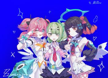  3girls :d angels_of_delusion aqua_streaks aria_(zenless_zone_zero) arm_warmers bangboo_(zenless_zone_zero) bare_back black_hair black_skirt blue_background center_frills clothing_cutout collared_shirt colored_inner_hair crossed_bangs dress earrings fingerless_gloves frills fur-trimmed_skirt fur-trimmed_sleeves fur_trim gloves green_eyes green_hair green_halo hair_between_eyes halo hashtag-only_commentary highres holding holding_megaphone jewelry leg_warmers li1lluu looking_at_viewer megaphone multicolored_hair multiple_girls multiple_hair_clips musical_note_earrings nangong_yu navel_cutout necktie one_eye_closed open_mouth pink_arm_warmers pink_bag pink_gloves pink_hair red_eyes red_necktie scar scar_on_back shirt short_twintails skirt smile streaked_hair striped_arm_warmers sunna_(zenless_zone_zero) too_many_bows twintails v v_over_eye white_dress white_shirt white_wings wings zenless_zone_zero 