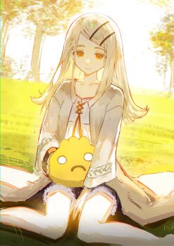  1girl backlighting between_legs camisole closed_mouth collarbone colored_eyelashes commentary_request creature creature_on_lap denim denim_shorts dewky flipped_hair gakuen_idolmaster grey_hair grey_robe hair_ornament hairclip hand_between_legs highres idolmaster long_hair long_sleeves looking_down on_grass open_clothes open_robe orange_eyes orange_ribbon outdoors parallel_hairclips ribbon robe second-party_source shinosawa_hiro shorts sitting smile solo swept_bangs tree wariza white_camisole wide_sleeves 