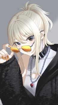  1girl absurdres black_collar black_jacket blonde_hair breasts brown_eyes chain chain_necklace cleavage cleavage_cutout clothing_cutout collar commentary ear_piercing gradient_background grey_background grin heart heart_necklace highres jacket jewelry long_sidelocks looking_at_viewer love_live! love_live!_nijigasaki_high_school_idol_club medium_breasts medium_hair miyashita_ai necklace piercing ponytail s_sho_mkrn shirt sidelocks simple_background single_off_shoulder sleeveless sleeveless_shirt smile solo sunglasses tinted_eyewear white-framed_eyewear white_shirt yellow-tinted_eyewear 