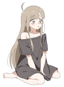  1girl ahoge anime_coloring bare_legs barefoot between_legs black_shirt blush brown_hair cho_kaguya-hime! collarbone commentary dot_nose feet full_body green_pupils hand_between_own_legs kaguya_(cho_kaguya-hime!) long_hair long_shirt long_sidelocks looking_ahead off_shoulder oversized_clothes oversized_shirt raised_eyebrows red_eyes sakai_animeta shirt short_sleeves sidelocks simple_background sitting solo straight_hair swept_bangs t-shirt tareme toes untranslatable_commentary very_long_hair wariza white_background 