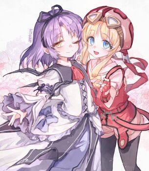  2girls :d ascot black_pantyhose black_ribbon blonde_hair blue_bow blue_eyes blue_pupils bow closed_mouth commentary curtained_hair dated dress eiyuu_densetsu frilled_dress frills goggles goggles_on_head hair_ribbon hat highres looking_at_viewer medium_hair multiple_girls one_eye_closed open_mouth pantyhose pink_shorts red_ascot red_hat renne_(eiyuu_densetsu) ribbon shorts smile sora_no_kiseki standing tita_russell untranslatable_commentary white_background white_dress willfin yellow_eyes 