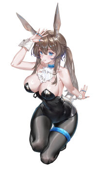  1girl absurdres alternate_breast_size_(larger) alternate_costume amiya_(arknights) animal_ear_fluff animal_ears aqua_choker arknights arm_above_head arm_up ascot bare_shoulders black_leotard black_pantyhose blush breasts brown_hair chinese_commentary choker collarbone commentary_request covered_navel fingernails hair_between_eyes highres huge_breasts hundun_hdun infection_monitor_(arknights) jewelry kneeling leotard long_fingernails long_hair long_sidelocks multiple_rings pantyhose pink_nails ponytail rabbit_ears rabbit_tail red_pupils ring sidelocks simple_background sleeveless smile solo tail teeth thigh_gap thigh_strap white_ascot white_background white_wrist_cuffs wrist_cuffs 