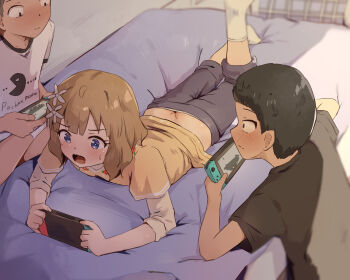 1girl 2boys ass bed blue_eyes blush brown_hair butt_crack flower hair_flower hair_ornament handheld_game_console highres holding holding_handheld_game_console idolmaster idolmaster_million_live! multiple_boys nintendo_switch on_bed open_mouth panties panty_peek seneto shirt short_hair short_sleeves suou_momoko underwear white_flower yellow_shirt  rating:Questionable score:297 user:danbooru