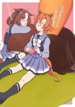  2girls :> ahoge animal_ears black_socks blush border bow brown_hair carrot_hamburger_steak closed_eyes commentary_request crown hair_between_eyes hairband highres holding holding_crown horse_ears horse_girl horse_tail kneehighs long_sleeves meisho_doto_(umamusume) mini_crown multicolored_hair multiple_girls orange_hair parted_lips pink_background pink_hairband pleated_skirt polka_dot polka_dot_background puffy_long_sleeves puffy_sleeves purple_shirt purple_skirt school_uniform shirt sitting skirt socks t.m._opera_o_(umamusume) tail tracen_school_uniform translation_request triangular_headpiece two-tone_hair umamusume unworn_crown usako_(umauma0602) white_border white_bow white_hair 