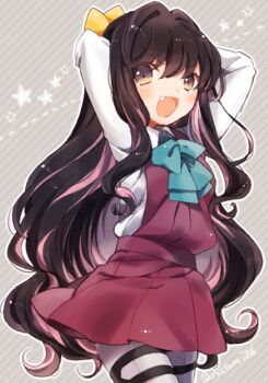  1girl arms_behind_head arms_up black_hair blush diagonal-striped_background dress fang grey_background grey_pantyhose hair_between_eyes hair_ribbon kantai_collection long_hair long_sleeves looking_at_viewer multicolored_hair naganami_(kancolle) natsumi_(natumi06) open_mouth pantyhose pink_hair purple_dress ribbon school_uniform shirt solo star_(symbol) striped_background thigh_strap very_long_hair wavy_hair white_shirt yellow_ribbon 