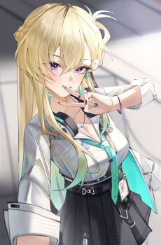  1girl absurdres aqua_necktie black_nails black_skirt blonde_hair breasts cleavage collarbone commentary earrings fingernails gradient_hair grin hair_between_eyes hair_ornament hand_up headphones headphones_around_neck highres id_card jacket jewelry looking_at_viewer lynae_(wuthering_waves) medium_breasts multicolored_hair nail_polish necklace necktie painorne purple_eyes shirt skirt skull_hair_ornament smile solo star_(symbol) star_earrings v white_jacket white_shirt wuthering_waves 