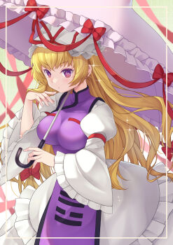  1girl blonde_hair bow breasts commentary dress frilled_sleeves frills hair_bow hat hat_ribbon highres holding holding_umbrella inset_border large_breasts long_hair long_sleeves mob_cap nekosugi_(hoshi) parasol pink_umbrella purple_eyes purple_tabard red_bow ribbon solo tabard touhou umbrella very_long_hair white_dress wide_sleeves yakumo_yukari 
