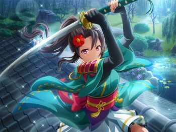  1girl akikaze_rui armor black_gloves black_hair closed_mouth elbow_gloves fingerless_gloves flower game_cg gloves green_kimono hair_flower hair_ornament holding holding_sword holding_weapon japanese_clothes kimono long_hair long_sleeves looking_at_viewer obi official_art on_roof ootachi parted_bangs pleated_skirt pond ponytail sash shoujo_kageki_revue_starlight shoujo_kageki_revue_starlight_-re_live- shoulder_armor skirt skirt_under_kimono solo sword tree two-handed upper_body v-shaped_eyebrows weapon white_skirt 