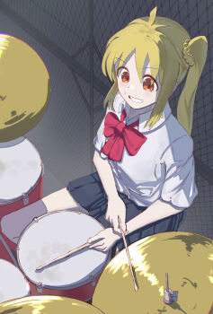  1girl absurdres ahoge black_skirt blonde_hair bocchi_the_rock! bow bowtie braid chain-link_fence choppy_bangs collared_shirt commentary cymbals drum drum_set drumsticks fence from_above full_body grin highres holding holding_drumsticks ijichi_nijika instrument long_hair music playing_drums playing_instrument pleated_skirt red_bow red_bowtie red_eyes satisfy027 school_uniform shimokitazawa_high_school_uniform shirt side_ponytail side_ponytail_with_braided_base sitting skirt smile solo sweat white_shirt wing_collar 