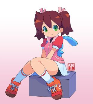  absurdres bike_shorts blue_gloves gloves green_eyes highres hood hoodie pink_hoodie pleated_skirt rin_nightmare saru_getchu sayaka_(saru_getchu) skirt twintails 