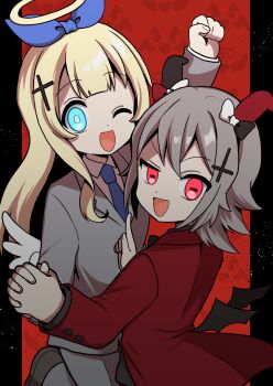  2girls :d absurdres akuma_(tententengokujigokugoku) angel angel_and_devil angel_wings belt black_bow black_bowtie black_horns black_shoes blonde_hair blue_bow blue_bowtie blue_eyes bow bowtie bright_pupils buttons collared_suit commentary cross cross_hair_ornament demon_girl demon_horns demon_wings formal_clothes grey_hair grey_pants grey_suit hair_bow hair_ornament halo highres horizontal_pupils horns inverted_cross lapels long_hair mini_wings multiple_girls open_mouth pants pina710 red_background red_eyes red_horns red_suit shirt shoes smile suit tenshi_(tententengokujigokugoku) tententengokujigokugoku_(aiobahn) traditional_halo two-tone_background two-tone_bow two-tone_bowtie white_shirt wings 