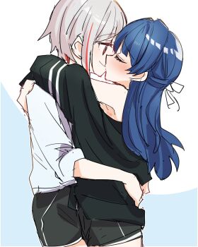  2girls bare_shoulders black_jacket black_shorts blue_eyes blush bob_cut borrowed_clothes closed_eyes commentary cowboy_shot dollchestra grey_hair half_updo highres inverted_bob jacket kanduki_kamibukuro kiss link!_like!_love_live! long_hair long_sleeves love_live! multicolored_hair multiple_girls murano_sayaka off_shoulder red_eyes red_streaks shirt short_hair short_shorts shorts sleeves_rolled_up streaked_hair virtual_youtuber white_shirt yugiri_tsuzuri yugiri_tsuzuri_(summer_loungewear) yuri 