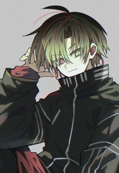 1616note 1boy :3 black_jacket blonde_hair closed_mouth earphones grey_background hand_up heterochromia high_collar highres jacket kannazuki_ai king_of_prism long_sleeves looking_at_viewer male_focus parted_bangs pretty_rhythm pretty_series red_eyes short_hair sitting smile solo upper_body yellow_eyes