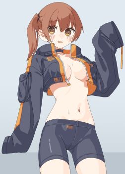 1girl absurdres bike_shorts black_choker black_jacket black_shorts blush breasts brown_hair choker commentary_request grey_background highres jacket kopaka_(karda_nui) long_sleeves looking_at_viewer medium_breasts navel open_clothes open_jacket original short_hair shorts side_ponytail simple_background sleeves_past_fingers sleeves_past_wrists solo stomach sweat thighs yellow_eyes