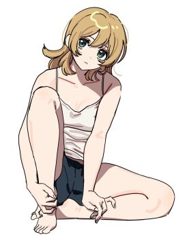 1girl anyaaa66 bare_arms bare_legs bare_shoulders barefoot black_shorts blonde_hair breasts camisole closed_mouth collarbone commentary daiba_nana full_body green_eyes hair_down hand_on_own_ankle head_tilt highres knee_up long_hair looking_at_viewer medium_breasts shorts shoujo_kageki_revue_starlight simple_background sitting solo spread_legs symbol-only_commentary white_background white_camisole