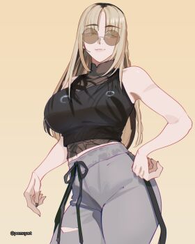 1girl aqua_eyes black_hair black_shirt black_tank_top blonde_hair braid breasts closed_mouth cowboy_shot curtained_hair grey_pants halter_shirt halterneck hand_on_own_hip high-waist_pants highres hololive hololive_dev_is koganei_niko large_breasts long_hair looking_at_viewer multicolored_hair navel orange-tinted_eyewear pants pomuya round_eyewear see-through_clothes see-through_shirt shirt side_braid simple_background sleeveless sleeveless_shirt solo straight_hair streaked_hair sunglasses sweatpants tank_top tinted_eyewear torn_clothes torn_pants virtual_youtuber yellow_background