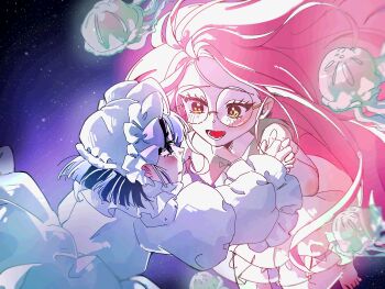 2girls aged_down alien_stage barefoot black_hair bonnet commentary dress glasses highres holding_hands jellyfish long_hair long_sleeves mianhuaaichitangya mizi_(alien_stage) multiple_girls open_mouth pink_hair round_eyewear short_hair smile space star_(sky) sua_(alien_stage) symbol-only_commentary very_long_hair white_bonnet white_dress