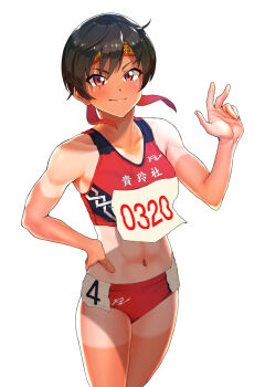 1girl abs black_hair closed_mouth cowboy_shot dark-skinned_female dark_skin eyelashes hand_on_own_hip headband highres kilesha navel original red_eyes red_headband red_sports_bra short_hair simple_background smile solo sports_bikini sports_bra stomach tan tanline third-party_source toned toned_female track_uniform translation_request v-shaped_eyebrows white_background