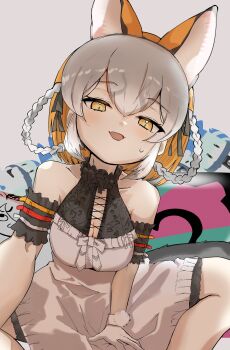 1girl absurdres animal_ears bare_shoulders belt breasts brown_hair cleavage dress extra_ears fox_ears fox_girl fox_tail gloves grey_background grey_hair highres island_fox_(kemono_friends) kanihai kemono_friends kemono_friends_v_project large_breasts llb long_hair looking_at_viewer lucky_beast_(kemono_friends) ribbon simple_background sundress tail virtual_youtuber yellow_eyes