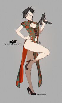 1girl absurdres black_hair china_dress chinese_clothes commentary_request dress grey_background gun high_heels highres holding holding_gun holding_weapon iwado_anna kamezaemon multicolored_hair one_eye_closed original red_nails short_hair solo streaked_hair weapon