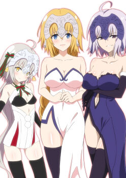 3girls ahoge bare_shoulders bell black_bra black_gloves black_thighhighs blonde_hair blue_dress blue_eyes blush bra breasts cleavage clothing_cutout collarbone commentary_request dress elbow_gloves fate/grand_order fate_(series) gin'you_haru gloves grey_hair grin headpiece highres jeanne_d'arc_(fate) jeanne_d'arc_(ruler)_(fate) jeanne_d'arc_(third_ascension)_(fate) jeanne_d'arc_alter_(avenger)_(fate) jeanne_d'arc_alter_(avenger)_(third_ascension)_(fate) jeanne_d'arc_alter_(fate) jeanne_d'arc_alter_santa_lily_(fate) large_breasts long_hair looking_at_viewer multiple_girls navel navel_cutout pom_pom_(clothes) short_dress short_hair side_slit simple_background small_breasts smile smirk strapless strapless_dress thighhighs thighs underwear very_long_hair white_background white_dress yellow_eyes