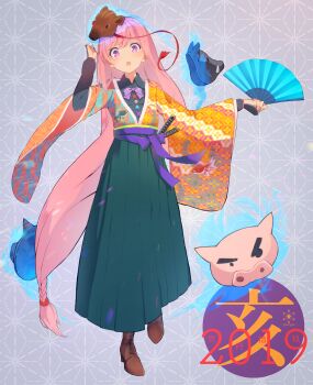 1girl 2019 artist_name asa_no_ha_(pattern) black_shirt blush boar_mask boots bow bowtie braid brown_boots chinese_zodiac collared_shirt commentary_request dated floral_print folding_fan full_body green_kimono grey_background hair_between_eyes hand_fan hand_up happy_new_year hata_no_kokoro highres holding holding_fan japanese_clothes katana kikkoumon kimono lace-up_boots long_hair long_sleeves looking_at_viewer new_year open_mouth orange_kimono pig_mask pink_hair purple_bow purple_bowtie purple_sash sash shirt sidelocks simple_background single_braid solo standing sword tassel touhou very_long_hair weapon wide-eyed wide_sleeves yagasuri year_of_the_pig yudough