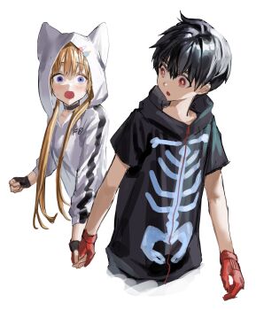 1boy 1girl absurdres black_hair black_jacket blue_eyes bright_pupils brown_hair chamuring chibi chibi_only commentary_request gloves hetero highres holding_hands jacket kemono_jihen kon_(kemono_jihen) korean_commentary kusaka_kabane long_hair open_mouth red_eyes red_gloves short_hair simple_background skeleton_print white_background white_pupils