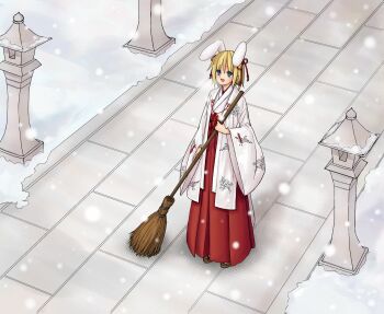 1girl animal_ears blonde_hair blue_eyes blush breath broom brown_sandals commentary_request fake_animal_ears full_body hair_ribbon hakama hakama_skirt highres holding holding_broom japanese_clothes kimono koyuki.a looking_afar miko open_mouth path rabbit_ears ragnarok_online red_ribbon red_skirt ribbon road sandals short_hair skirt smile snow snowing solo standing stone_lantern white_kimono wide_sleeves