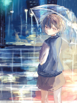 1girl absurdres bang_dream! bang_dream!_it&#039;s_mygo!!!!! blue_jacket brown_eyes closed_mouth commentary grey_hair grey_skirt hair_between_eyes highres holding holding_umbrella jacket latte_bf looking_at_viewer looking_back night outdoors short_hair skirt solo takamatsu_tomori transparent transparent_umbrella umbrella