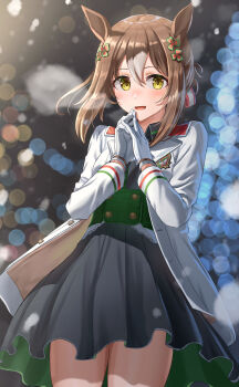 1girl absurdres animal_ears ascot black_shirt black_skirt blush brown_hair clover clover_hair_ornament collared_shirt commentary_request fine_motion_(noble_seamair)_(umamusume) fine_motion_(umamusume) gloves green_eyes green_vest hair_between_eyes hair_ornament highres horse_ears horse_girl horse_tail jacket long_sleeves looking_at_viewer multicolored_hair ooeyama open_mouth shirt skirt smile solo tail textless_version umamusume vest white_ascot white_gloves white_hair white_jacket