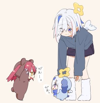 3girls :3 absurdres alternate_costume amane_kanata animal_costume bear_costume black_shorts blue_eyes boots commentary_request full_body grey_hair grey_shirt halo highres hololive houshou_kumarine houshou_marine long_sleeves looking_at_another multiple_girls open_mouth red_hair roaring shigeo_(shg_kmkr) shirt short_hair shorts simple_background size_difference smile speech_bubble standing translated twintails virtual_youtuber white_boots wings yellow_eyes yellow_halo