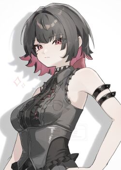 1girl alternate_costume arm_strap artist_name bare_shoulders black_hair black_shirt breasts center_frills closed_mouth colored_inner_hair commentary ellen_joe frilled_shirt frills hand_on_own_hip highres looking_at_viewer medium_breasts multicolored_hair pink_hair red_eyes shadow shark_girl shirt short_hair simple_background sleeveless sleeveless_shirt solo suwa_(swk_kkk) upper_body white_background zenless_zone_zero