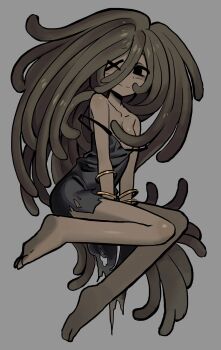 1girl bangle barefoot black_dress black_eyes bracelet breasts brown_hair commentary_request dark-skinned_female dark_skin double_strap_slip dress full_body grey_background hair_censor highres jewelry kakke666 korean_commentary long_hair looking_at_viewer missing_eye original simple_background small_breasts solo tentacle_hair torn_clothes torn_dress very_long_hair