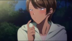 1girl animated brown_eyes brown_hair green_hoodie highres hood hood_down hoodie katou_mio_(seika_jogakuin_kounin_sao_ojisan) night outdoors park seika_jogakuin_kounin_sao_ojisan smile sound tagme tan tanline video