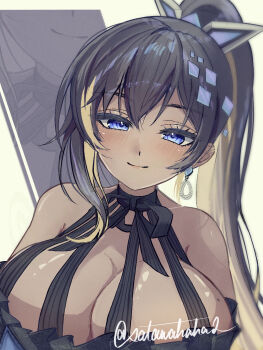 1girl black_hair blue_eyes breasts cleavage colored_inner_hair commentary_request dark-skinned_female dark_skin earrings goddess_of_victory:_nikke highres jewelry large_breasts multicolored_hair noise_(nikke) ponytail sata_(satawahaha) signature smile solo streaked_hair twitter_username upper_body