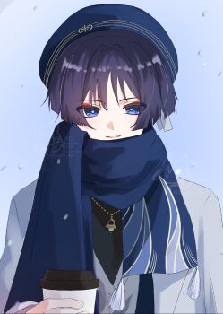 1boy beret black_hair black_shirt blue_eyes blue_hat blue_scarf blunt_ends casual contemporary cup disposable_coffee_cup disposable_cup eyeliner eyeshadow fringe_trim genshin_impact gold grey_pupils hair_intakes hat highres holding holding_cup layered_shirt looking_at_viewer makeup male_focus meppe_me official_alternate_costume outdoors overcast parted_lips red_eyeliner red_eyeshadow scaramouche_(genshin_impact) scarf shirt sky smile snowing solo straight-on twitter_username undershirt upper_body v-neck wanderer_(genshin_impact) wanderer_(wanderer_impression)_(genshin_impact) watermark white_mouth white_shirt wispy_bangs