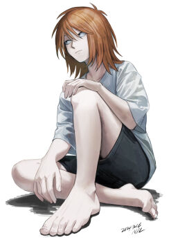 1boy barefoot black_eyes black_shorts commentary_request full_body hand_on_own_knee highres knee_up looking_to_the_side male_focus medium_hair nil_(pixiv_53614557) orange_hair randal&#039;s_friends randal_ivory shirt shorts simple_background sitting solo white_background white_shirt