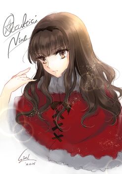 1girl black_hairband blunt_bangs bow brown_eyes brown_hair capelet capelet_bow closed_mouth commentary_request dress_bow fur-trimmed_capelet fur_trim hairband kurenaino_aria long_hair long_sleeves looking_at_viewer occultic;nine red_capelet science_adventure signature sion_(laterna_magica) solo upper_body