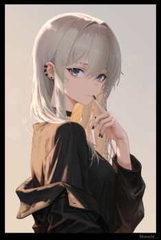 1girl black_choker black_jacket black_shirt choker girls_band_cry green_eyes grey_background grey_hair highres jacket kawaragi_momoka long_hair looking_at_viewer shaachi shirt solo standing upper_body