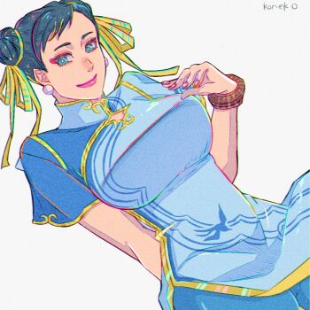 1girl arm_behind_back artist_name bangle black_hair blue_dress blue_eyes bracelet breasts capcom china_dress chinese_clothes chun-li closed_mouth double_bun dress earrings eyeliner gold_ribbon gold_trim hair_bun hair_ribbon highres jewelry komeko_(strikek-lvvjm27) large_breasts looking_at_viewer makeup mandarin_collar pearl_earrings pelvic_curtain pink_lips red_eyeliner ribbon short_hair short_sleeves smile solo street_fighter street_fighter_6 upper_body white_background