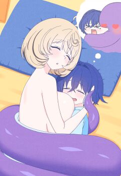 &gt;_&lt; 2girls absurdres animalization belle_(zenless_zone_zero) between_breasts blonde_hair blue_hair blue_shirt breasts cheek_sucking clothed_female_nude_female commentary crossed_bangs dreaming english_commentary face_between_breasts hair_between_eyes head_between_breasts heart heart-shaped_eyes height_difference highres large_breasts light_blush mole mole_under_mouth multiple_girls nightmare nude octopus on_bed open_mouth pajamas parangmuru parted_lips person_and_animalization pillow shirt short_hair sideboob sleeping sleeping_together speech_bubble sweatdrop tearing_up tentacle_girl tentacle_tail tentacles thiren thought_bubble yidhari_murphy zenless_zone_zero