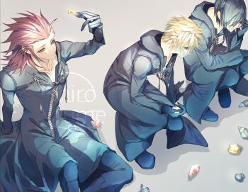 1girl 2boys axel_(kingdom_hearts) black_boots black_gloves black_hair black_pants black_robe blonde_hair boots breasts commentary_request facial_mark gloves grey_background hair_between_eyes hair_slicked_back hood hood_down hooded_robe kingdom_hearts kingdom_hearts_358/2_days long_hair multiple_boys pants red_hair robe roxas seashell shell short_hair sideboob spiked_hair squatting srum_su28 xion_(kingdom_hearts)