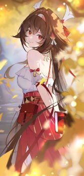 1girl absurdres arms_behind_back bare_shoulders blurry blurry_background breasts brown_hair closed_mouth commentary_request hairband highres holding holding_wallet jiang_zhuti_jiojio long_hair looking_at_viewer medium_breasts official_alternate_costume red_eyes red_skirt shirt skirt smile solo wallet white_hairband white_shirt ye_shunguang ye_shunguang_(touch_of_dawnlight) zenless_zone_zero