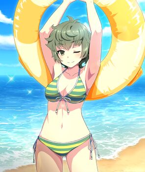 1girl ;) armpits arms_up beach bikini blue_sky breasts cleavage closed_mouth cloud cowboy_shot day dot_nose game_cg green_bikini green_eyes green_hair holding holding_swim_ring horizon innertube large_breasts looking_at_viewer multicolored_bikini navel ocean official_art one_eye_closed outdoors short_hair side-tie_bikini_bottom sky smile solo sparkle striped_bikini striped_clothes swim_ring swimsuit tatsunami_momo third-party_source toji_no_miko toji_no_miko:_kizamishi_issen_no_tomoshibi two-tone_bikini yellow_bikini