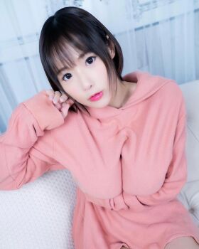 1girl breasts brown_eyes brown_hair female_focus highres large_breasts looking_at_viewer medium_hair model photo_(medium) shibuya_kaho solo