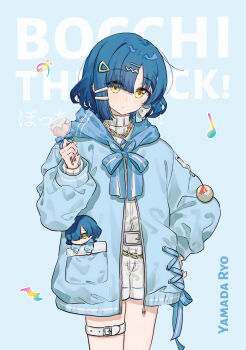 1girl absurdres alternate_costume belt blue_background blue_hair blue_jacket bocchi_the_rock! bow chinese_commentary closed_mouth commentary_request english_text hair_ornament hairclip highres holding jacket long_sleeves looking_at_viewer migolu mixed-language_text nuoweisenlin_tongren_gongzuoshi open_clothes open_jacket ribbon shirt short_hair shorts simple_background solo sweater thigh_strap white_shirt white_shorts yamada_ryo yellow_eyes